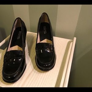 BLACK PATTEN LEATHER SHOES